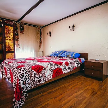 Mayakovskogo Center Aparts *